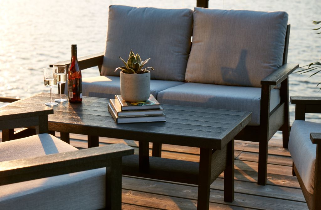 Tofino Loveseat